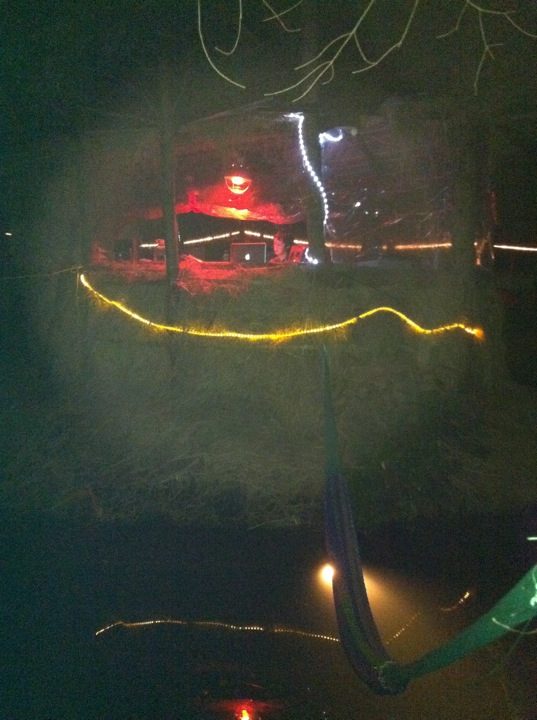 2 juillet 2011 : les lumières du Cherry Island, la nuit.