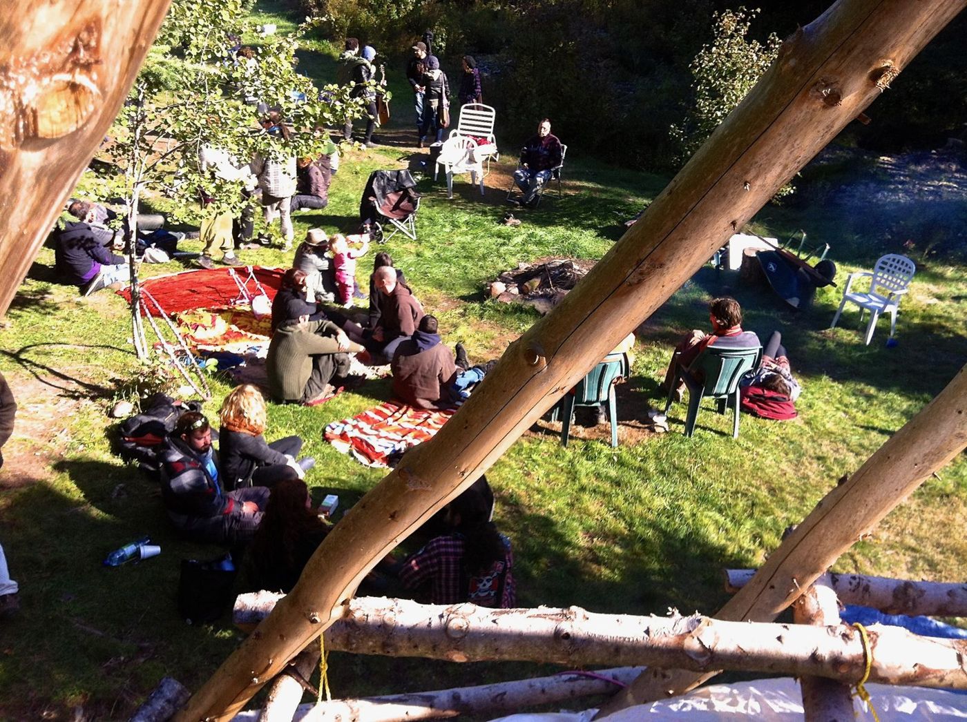 23 septembre 2012 : Earthdance, l'après-midi dans l'herbe.