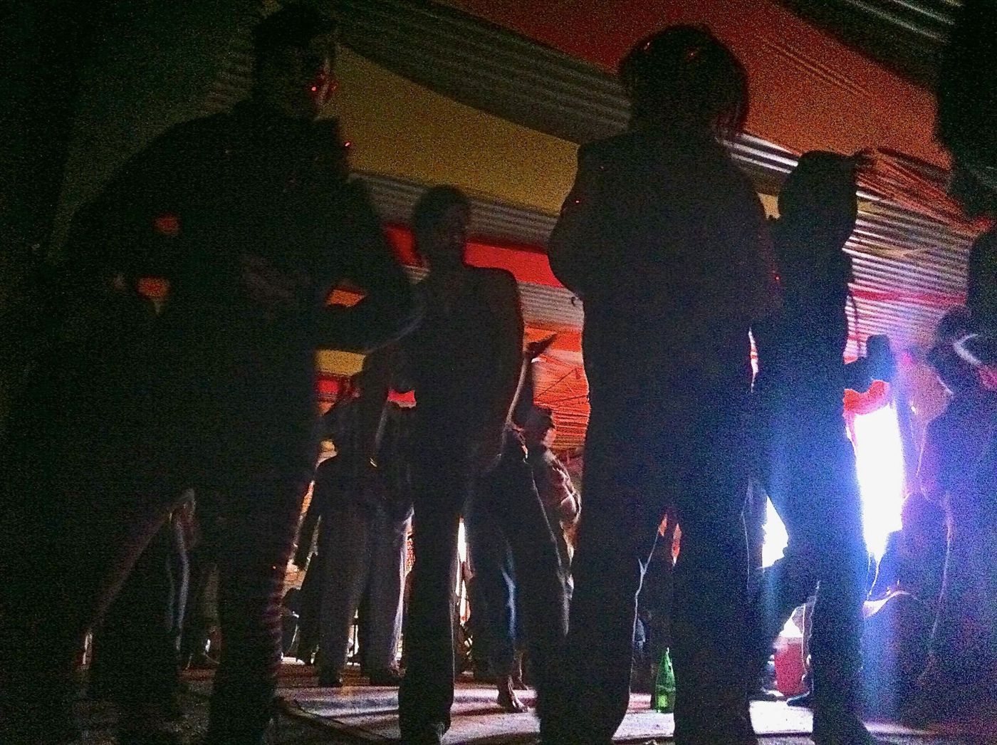 6 octobre 2012 : Indian Summer Spirit, des silhouettes dans le bunker.