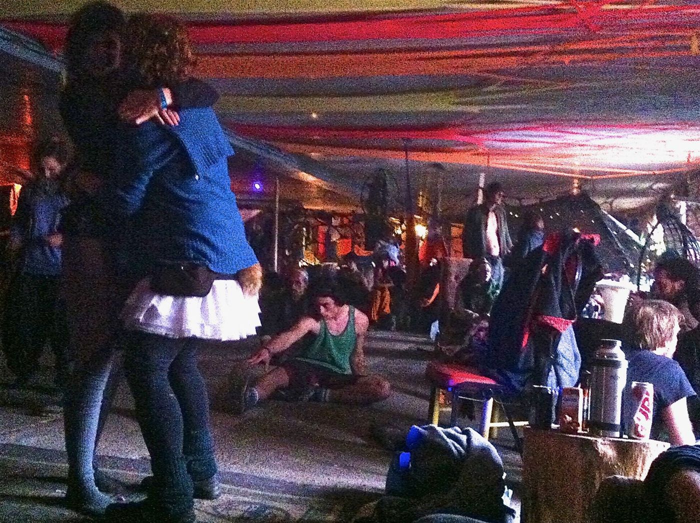 7 octobre 2012 : la salle du bunker, au lendemain de la fête.