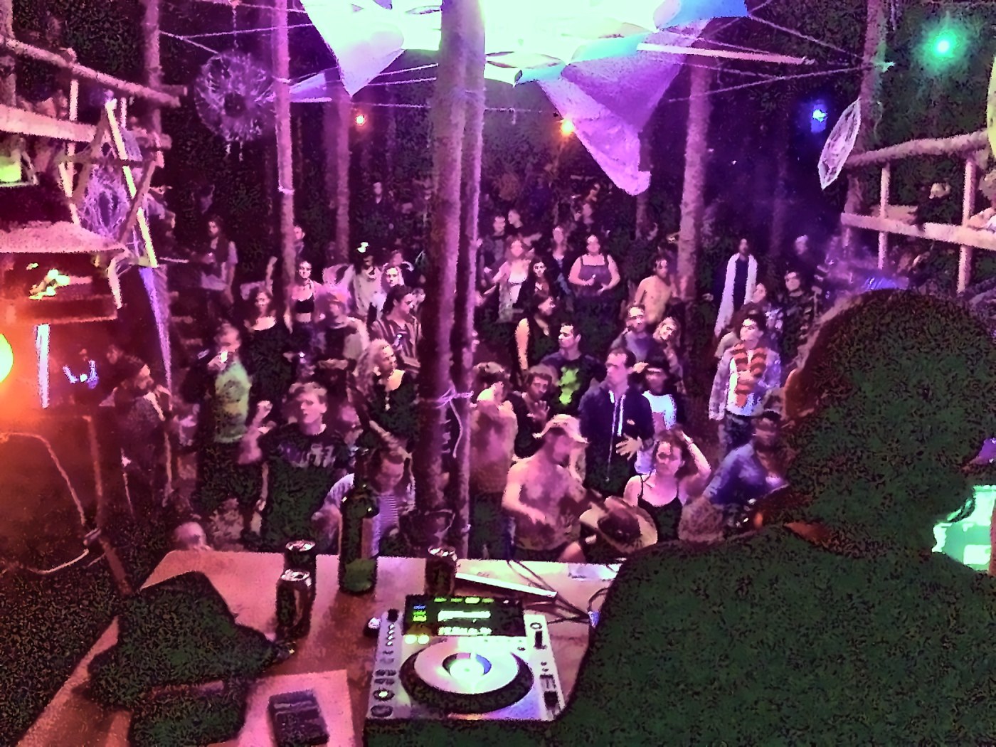 30 août 2014 : Timeless, vue de la cabine du DJ.